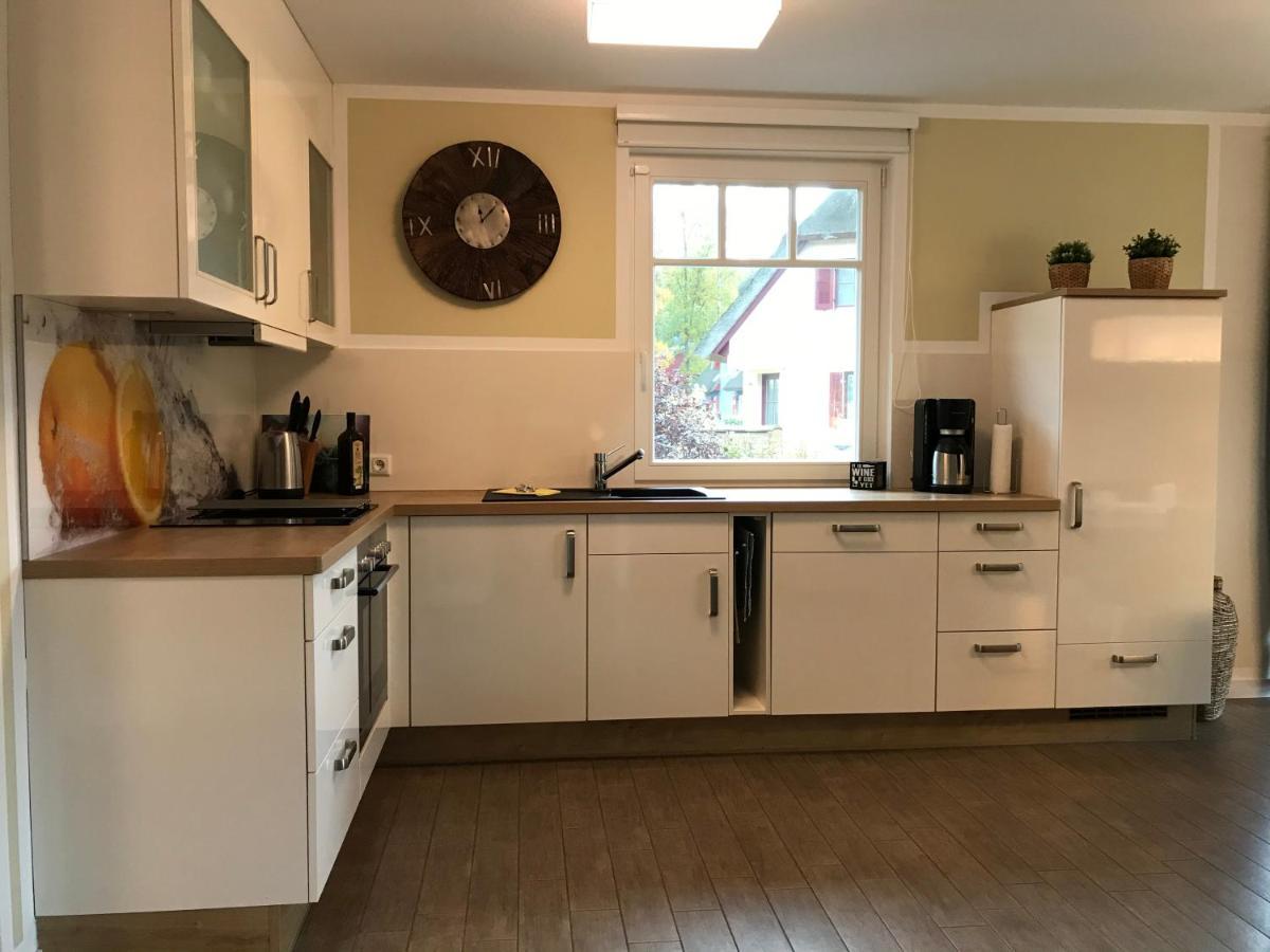 Ferienhaus Vier Jahreszeiten Glowe Luaran gambar